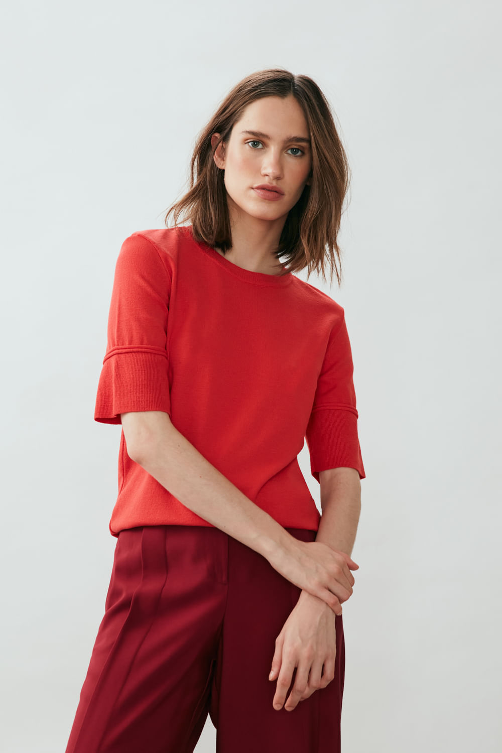 Blusa tricot detalhe vermelho hibisco P